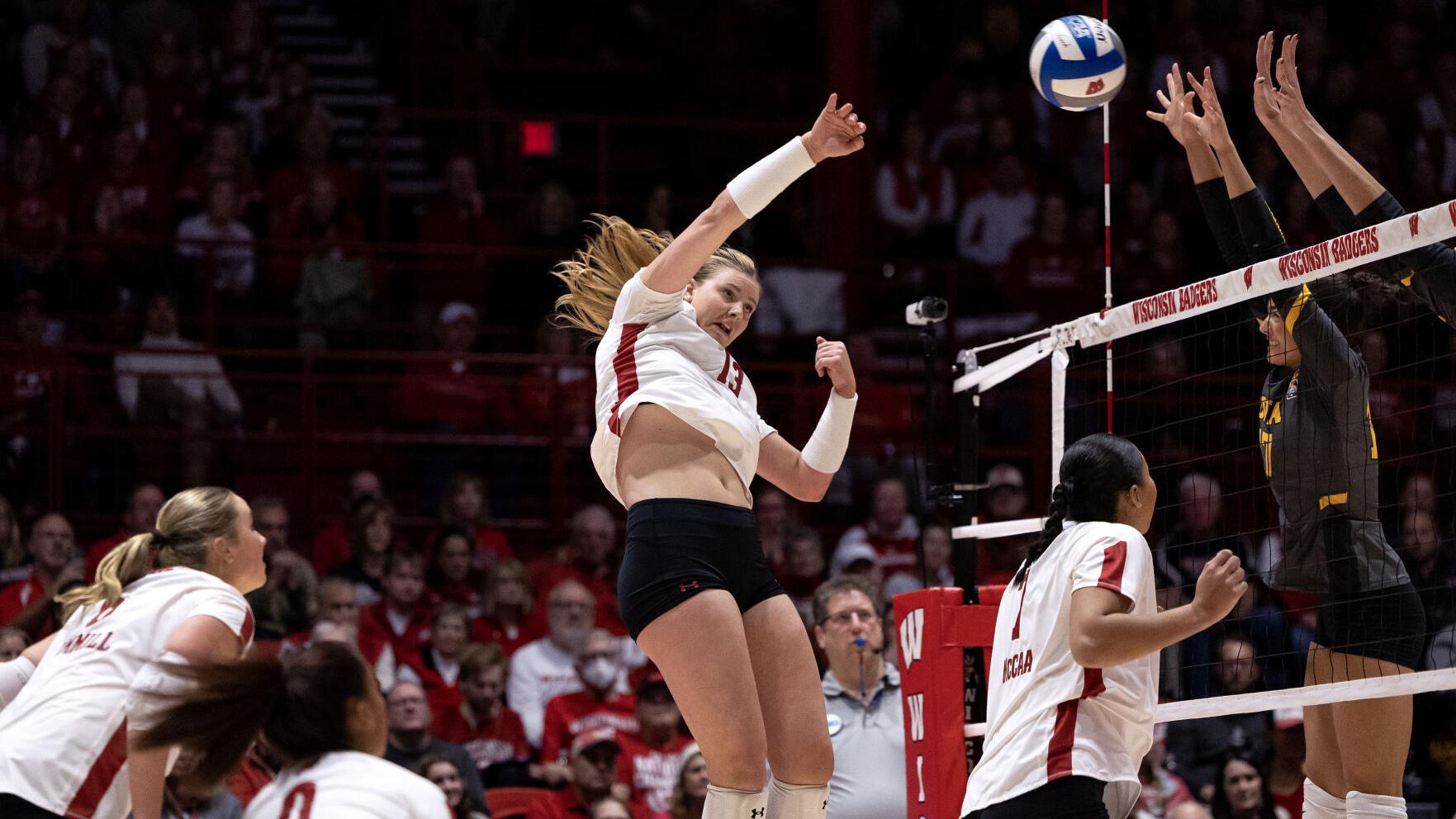 Here's what we know about Wisconsin volleyball superstar's injury with Team USA